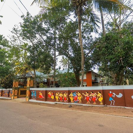 فاركَالا Malavikas Black Beach Resort المظهر الخارجي الصورة