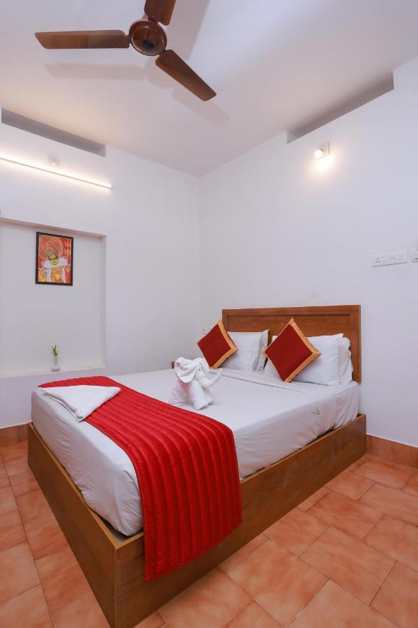 فاركَالا Malavikas Black Beach Resort المظهر الخارجي الصورة
