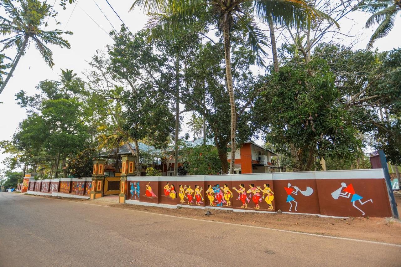 فاركَالا Malavikas Black Beach Resort المظهر الخارجي الصورة